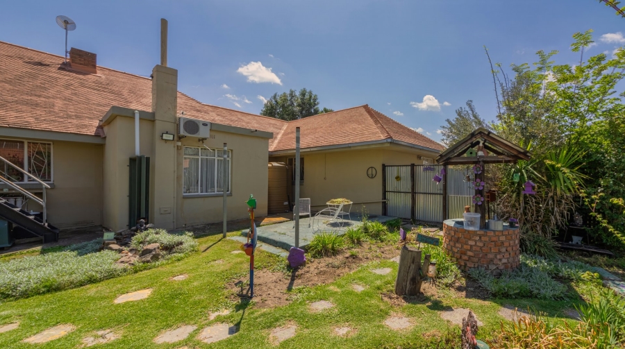 4 Bedroom Property for Sale in Wilgenhof Free State